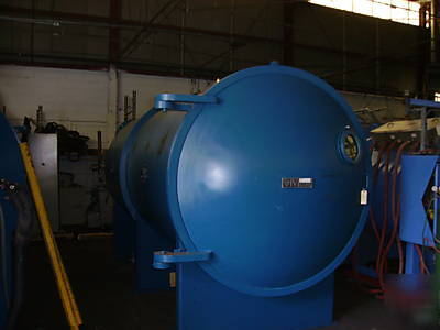 Vacuum ion vapor disposition facility ivadizing coater