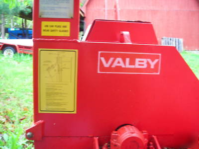 Valby ch 150 6-inch wood chipper, low hours, ohio