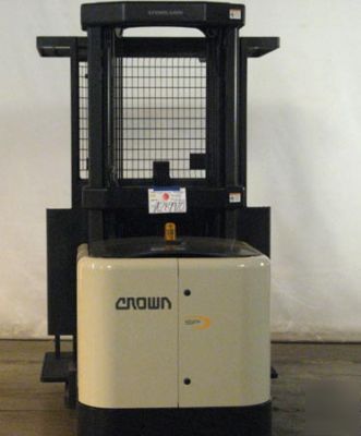 Used crown electric forklift - stock picker