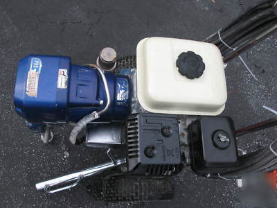 Graco 5900 gmax gas powered airless paint sprayer clean