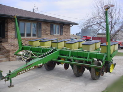 John deere 6 row planter , 7000 , pull type , notill