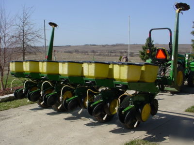 John deere 6 row planter , 7000 , pull type , notill