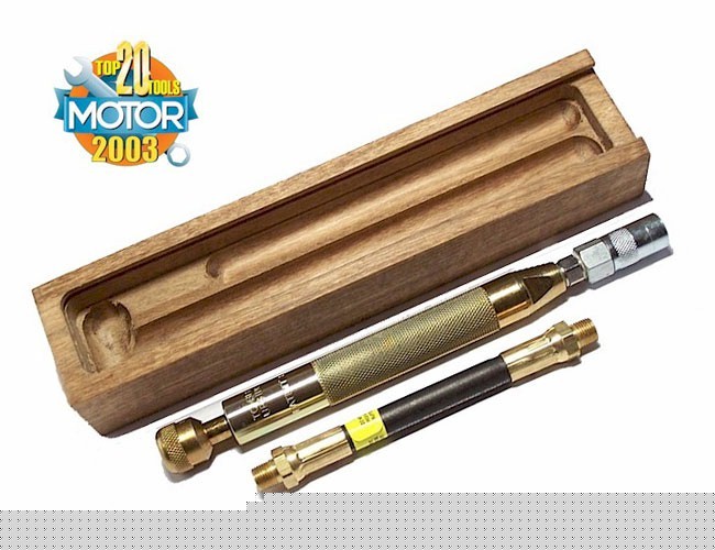 The grease fitting joint cleaner