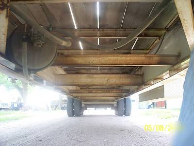 1998 40' tandem dual flatbed gooseneck trailer