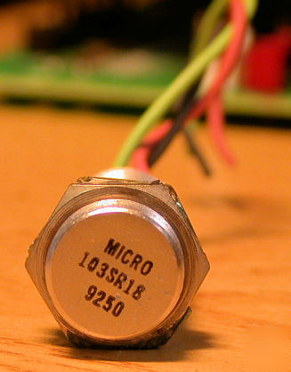 Honeywell sealed hall-effect micro sensor 103SR18