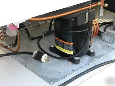 So-low lab chest freezer, 14 cft, 0Â°c to -40Â°c/f, clean