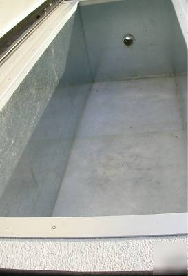 So-low lab chest freezer, 14 cft, 0Â°c to -40Â°c/f, clean
