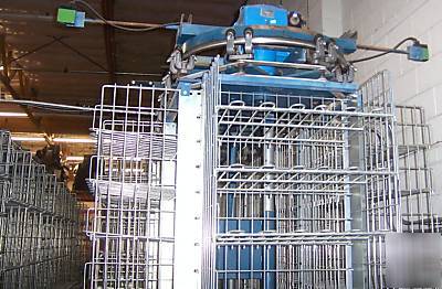 Diamond horizontal parts bin retrieval carousel system