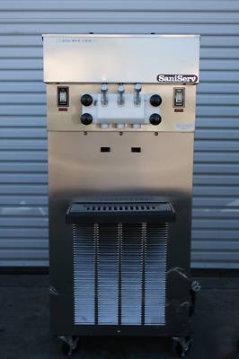 Saniserv soft serve yogurt machine used very little