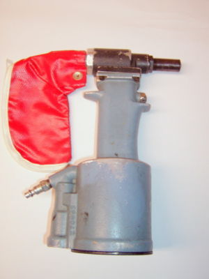 Cherrymax G704B riveter & pulling head aircraft tool 