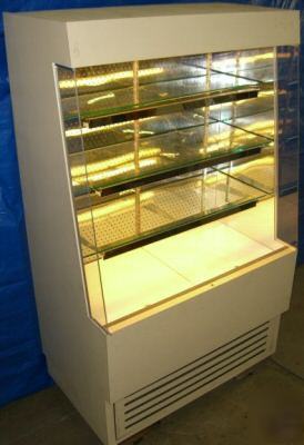 Regal avalon scch-48-r open refrigerated chocolate case