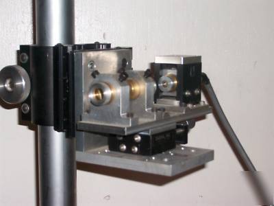 New port translation stage assembly with model 75 rod