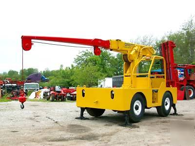 Drott carry deck crane good runner good paint 