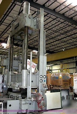 Dake 300 ton tryout and spotting press 70