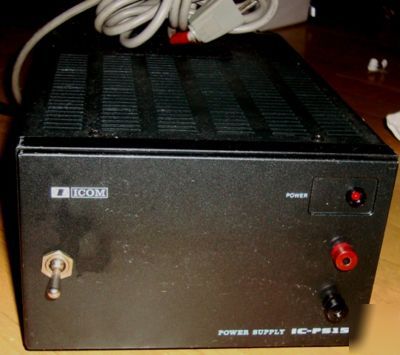 Ic hf 720A transceiver, sm-8 desk mic, & ic p supply 