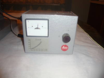 Leitz diavert inverted photographic microscope