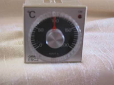 Omron E5C2-R20K analog temp controller deg k 1/16 din 