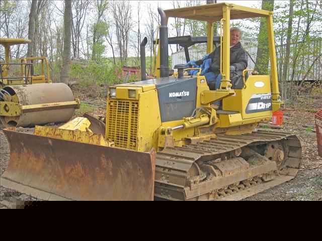 Komatsu D31P - 20 lpg excellent low hour machine