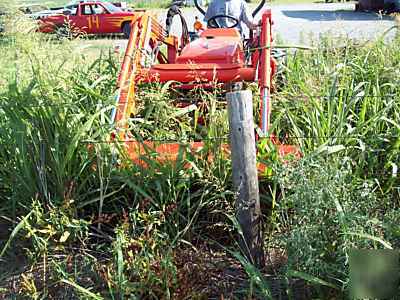 Skidsteer loader bucket teeth tooth bar toothbar debris