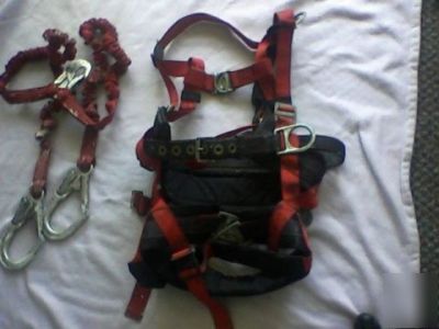 Large triple d-ring seated safety harness, 3 lanyards +