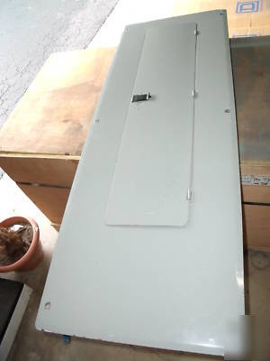 #663 ite-siemens 200 amp 42 space load center + breaker