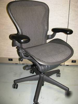 *aeron*herman miller*chair*size b*fixed arm*basic* $444