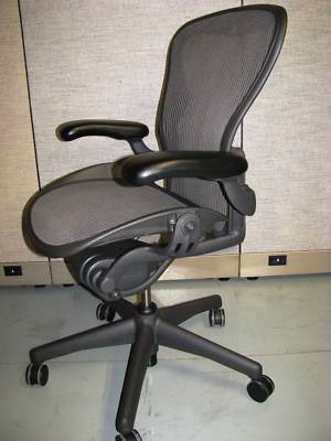 *aeron*herman miller*chair*size b*fixed arm*basic* $444