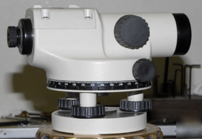Nikon ac-2S 24X builders automatic level excell.cond.