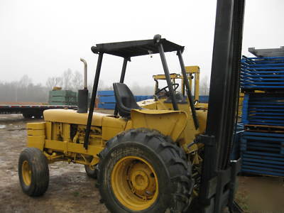 John deere 480B rough terrain forklift diesel shuttle