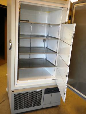Revco scientific inc. freezer A8520-U12