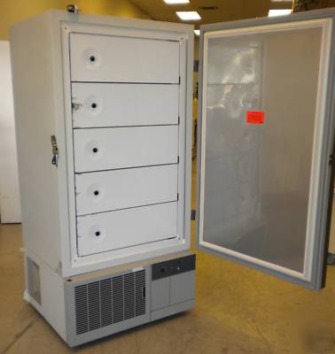 Revco scientific inc. freezer A8520-U12
