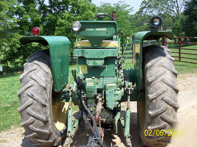 Vintage antique 730 john deere tractor, narrow front,