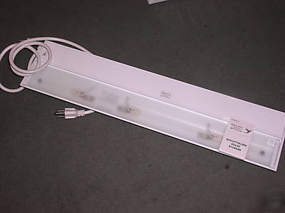 New kichler under counter cabinet k-10560-wh xenon 18W