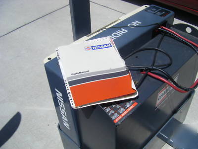 Nissan EWP40 electric pallet jack excellent condition