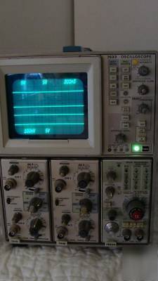 Tektronix 7633 storage oscilloscope w/plug ins 