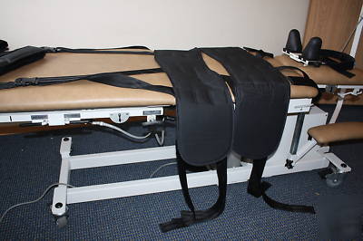 Saunders 3D active trac spinal decompression table