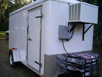 New refrigerated trailer walk in cargo enclosed 2010
