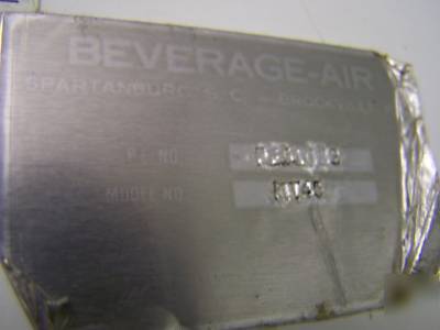 Beverage air MT45 display cooler refrigerator