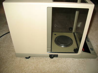 Ohaus analytical laboratory scale GA200D very good cond