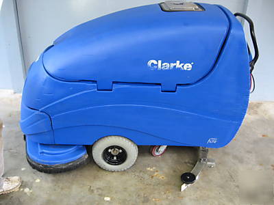 Clarke encore 33 auto floor scrubber cleaner machine