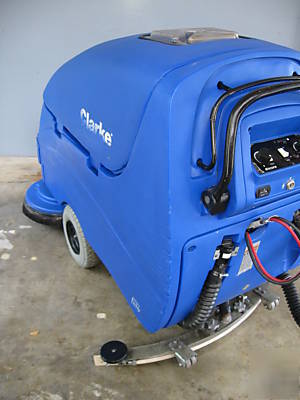 Clarke encore 33 auto floor scrubber cleaner machine