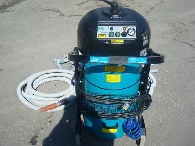 Nilfisk CFM127 industrial vacuum