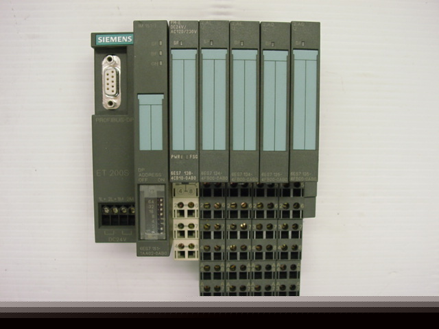 Siemens plc simatic S7 et 200S ET200S module w 5 module