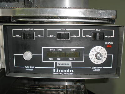Lincoln impinger 1132 electric pizza conveyor oven 