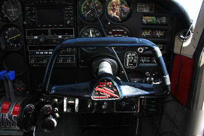 1966 piper pa-30 twin comanche airplane 