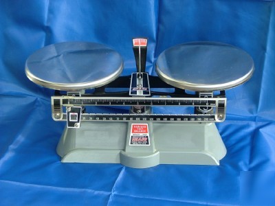Harvard trip balance, by ohaus, 2 kilo capacity