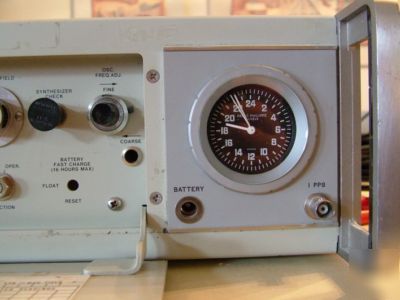 Hp 5065A rubidium freq. standard w/ patek-philipp clock