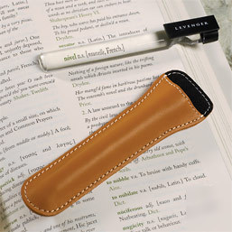 New levenger morgan clip-on bar magnifier-tan *brand *