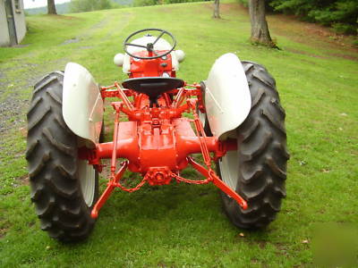 New ford farm tractor 8N 1952 paint all good tires