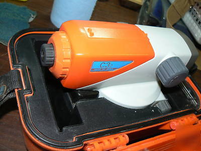 Sokkia C32 automatic level w/ geo shack tripod